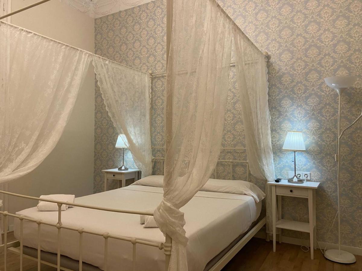 Lumine Luxury Suites By Gaiarooms Barcelona Bagian luar foto