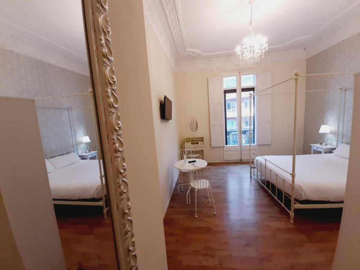 Lumine Luxury Suites By Gaiarooms Barcelona Bagian luar foto