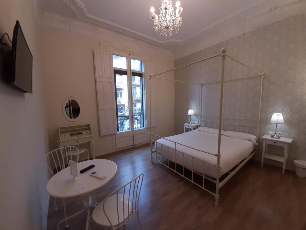 Lumine Luxury Suites By Gaiarooms Barcelona Bagian luar foto
