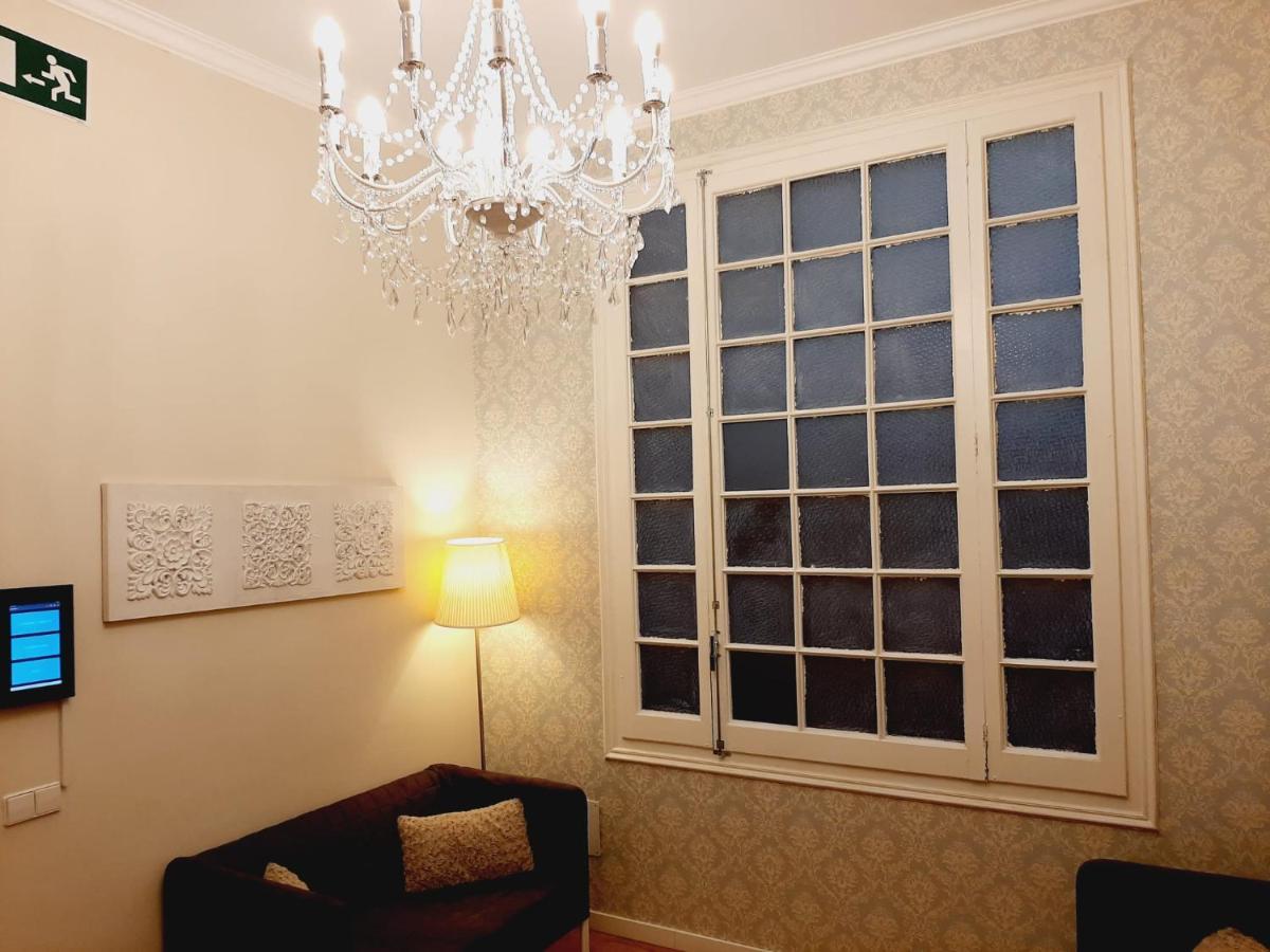 Lumine Luxury Suites By Gaiarooms Barcelona Bagian luar foto