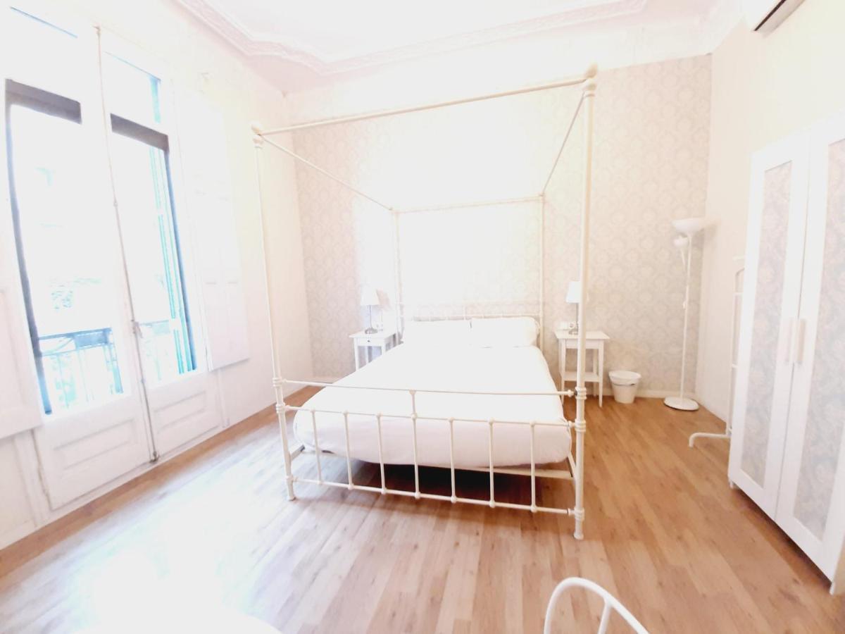 Lumine Luxury Suites By Gaiarooms Barcelona Bagian luar foto