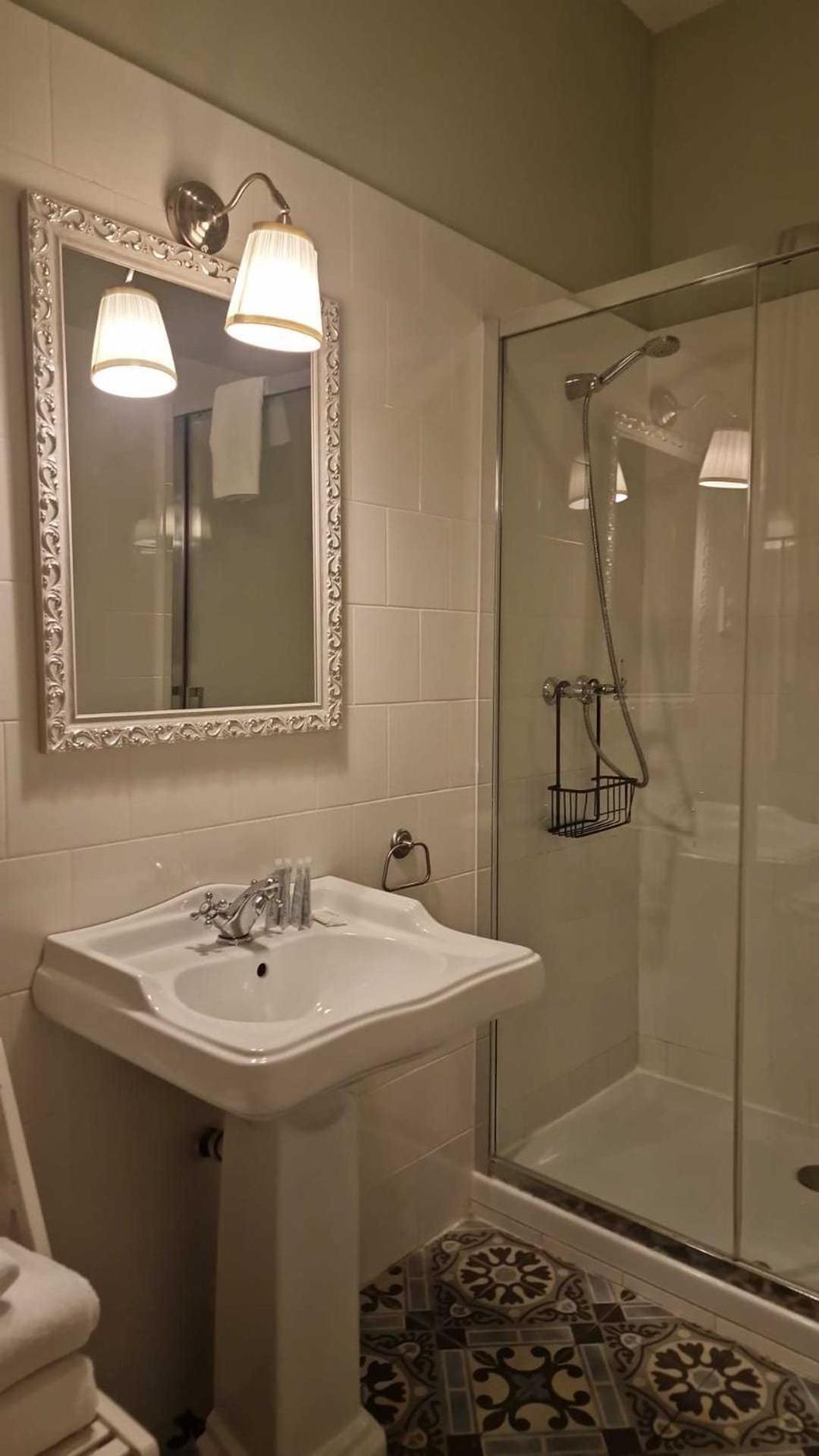 Lumine Luxury Suites By Gaiarooms Barcelona Bagian luar foto